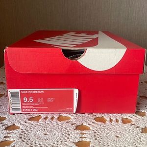 Nike rosherun size 9.5